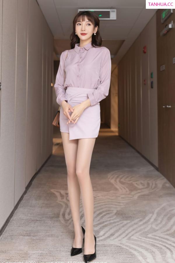 陆萱萱  陆萱萱的独特视觉 女友下班回家主题第5张图片